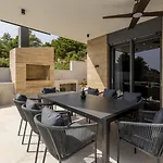 Vila Mare Seaside Heated Infinity Pool Sauna Gym Potomje