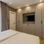 Mare Seaside Heated Infinity Pool Sauna Gym Vila