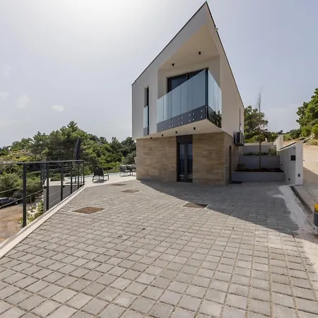 Villa Mare Seaside Heated Infinity Pool Sauna Gym *