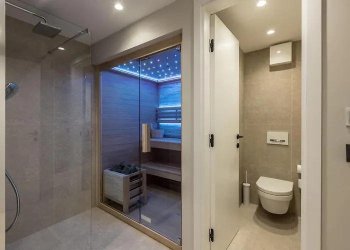 别墅 Mare Seaside Heated Infinity Pool Sauna Gym