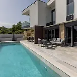 Mare Seaside Heated Infinity Pool Sauna Gym Potomje