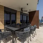 וילה Mare Seaside Heated Infinity Pool Sauna Gym