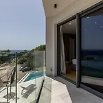 וילה Mare Seaside Heated Infinity Pool Sauna Gym *