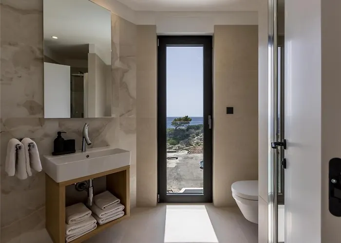 Mare Seaside Heated Infinity Pool Sauna Gym * Potomje