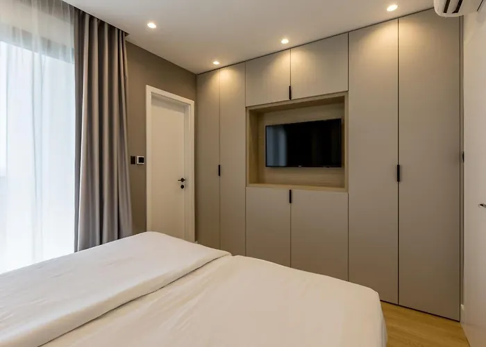 Mare Seaside Heated Infinity Pool Sauna Gym Villa